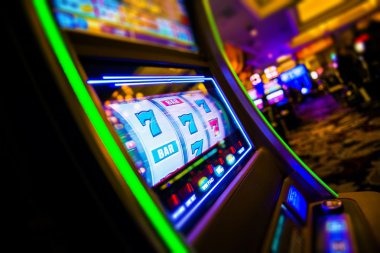 Slot game reels and paytable on mariatogel 124
